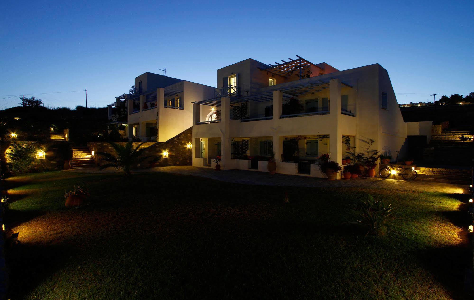 Paros Paradise Apartments Bagian luar foto